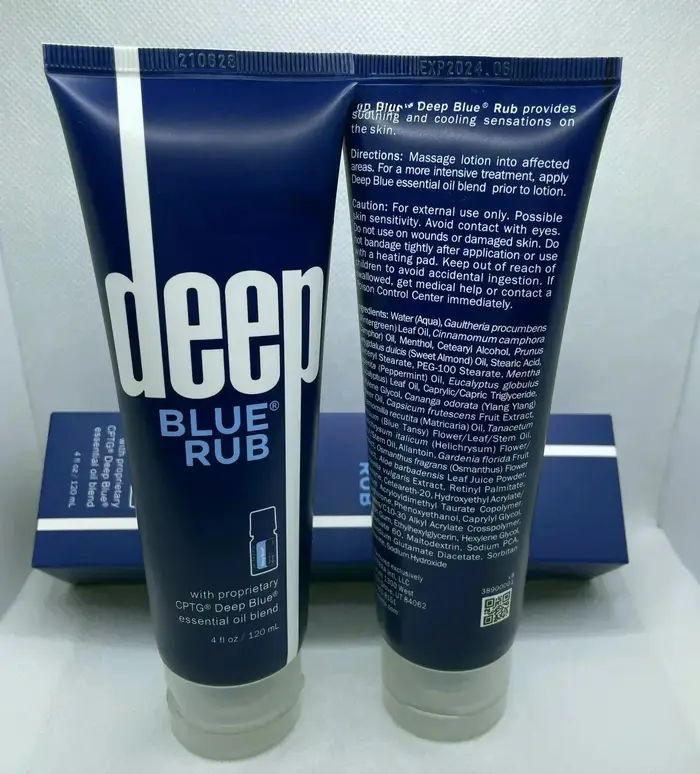 Nouveau baume apaisant pour le soin de la peau utilisant un mélange exclusif d'huiles essentielles p