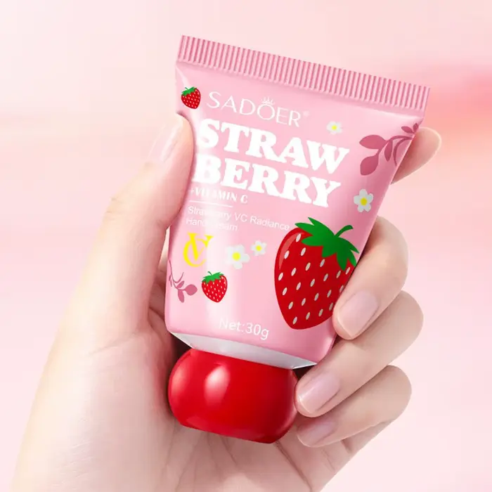 2 pièces de crème pour les mains à la fraise VC