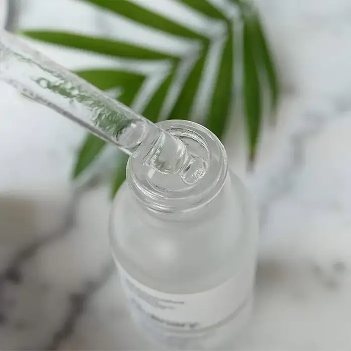 Sérum visage hydratant à l'acide hyaluronique