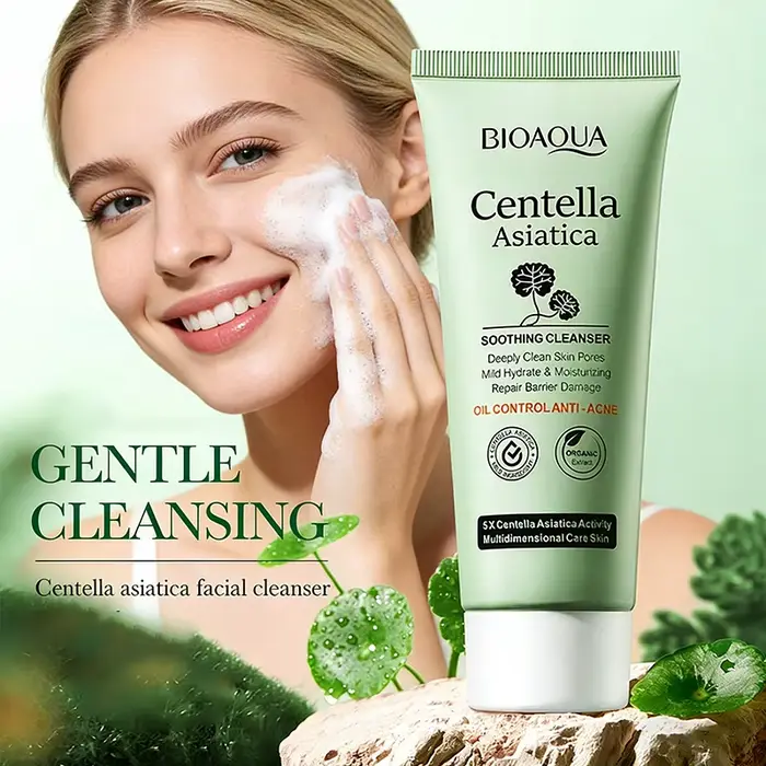 BIOAQUA Mousse Nettoyante Visage à la Centella Asiatica avec Brosse – Nettoyage Profond des Pores, É