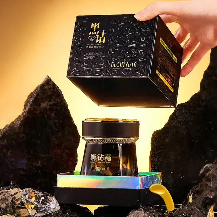 Crème pour le visage en feuille d'or aux algues