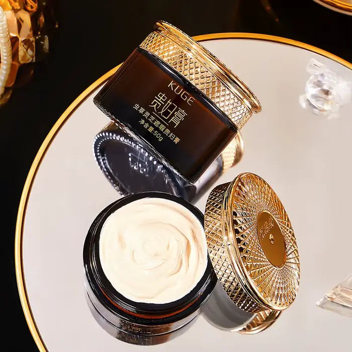 Crème hydratante anti-déformable pour le visage