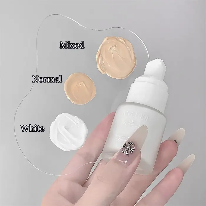 Fond de teint liquide blanc