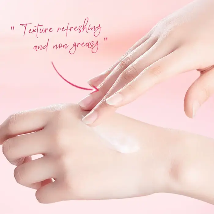 2 pièces de crème pour les mains à la fraise VC