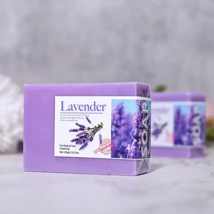 Savon à l'huile essentielle de lavande biologique naturel