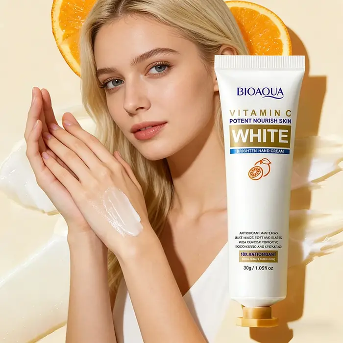 1/2 pièces Crème pour les mains BIOAQUA à la vitamine C