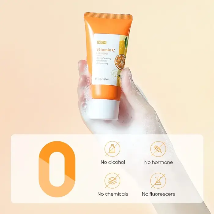 Nettoyant pour le visage japonais en fleurs de cerisier ou vitamine C