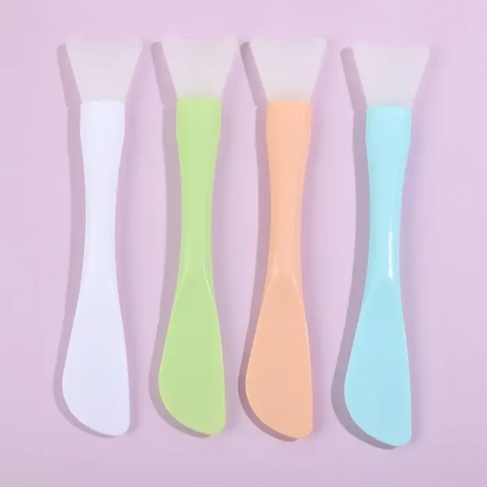 Brosse pour masque facial en silicone
