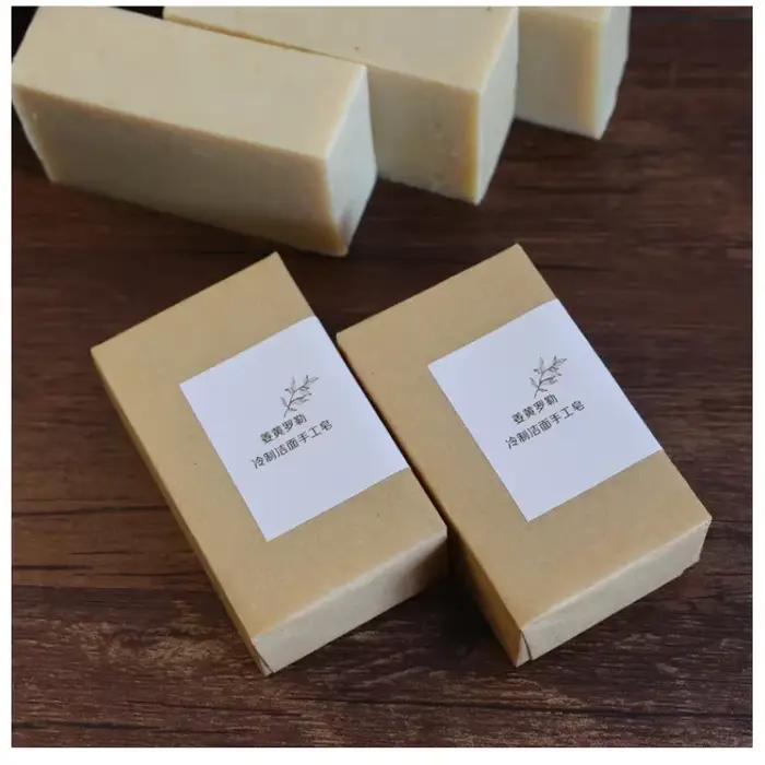 Huile essentielle de basilic de curcuma pour visage