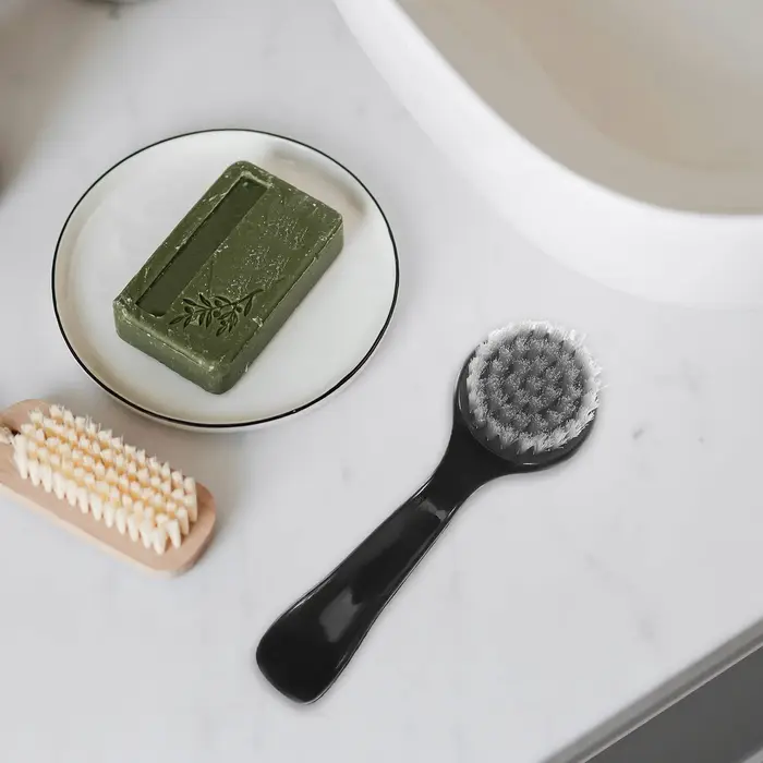 Brosse de nettoyage du visage pour femmes