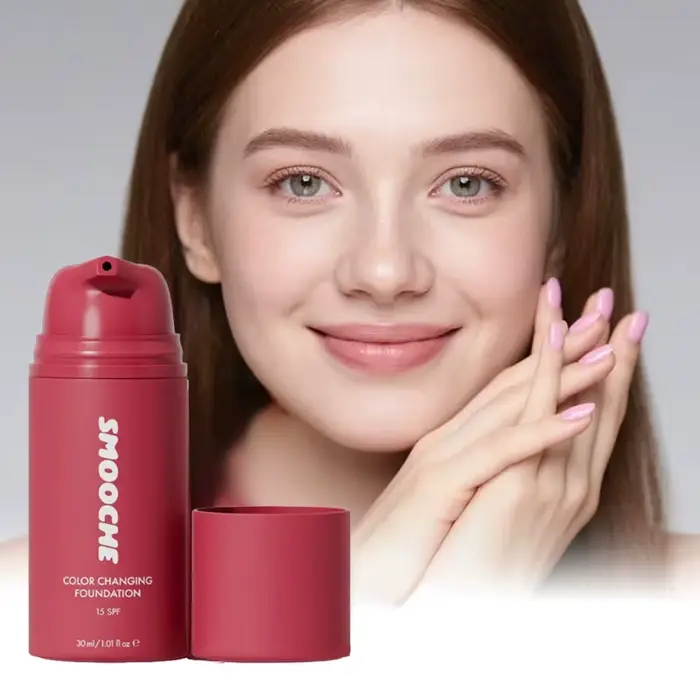 Fond de teint auto-ajustable SMOOCHE