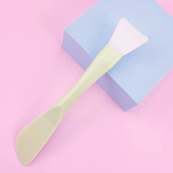 Brosse pour masque facial en silicone
