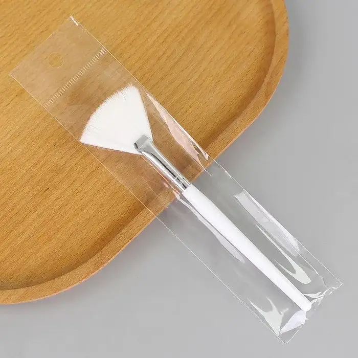 Pinceau pour masque facial en forme d'éventail – Applicateur à poils doux pour masques à l'argile, à