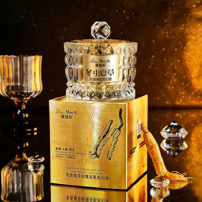 Salon de beauté Cordyceps Sinensis hydratant nourrissant luxe crème pour le visage hydratant visage 