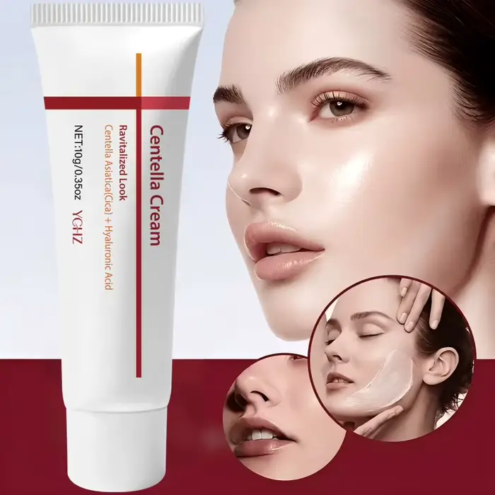 Crème hydratante à la Centella Asiatica — une crème pour le visage contenant de l'acide hyaluronique, de la vitamine E, du beurre de karité et de la caféine — raffermit et liftant la peau relâchée, éc
