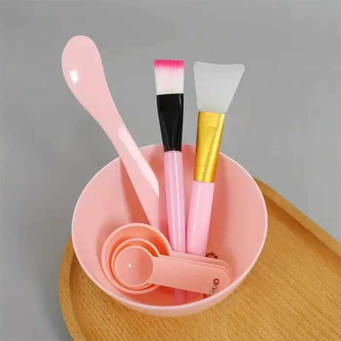 Outils de mélange de masques faciaux à faire soi-même
