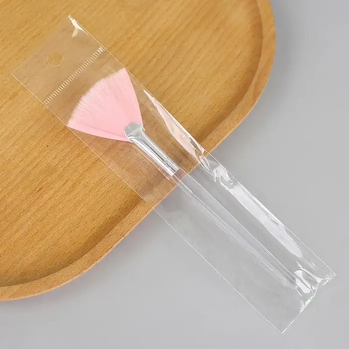 Pinceau pour masque facial en forme d'éventail – Applicateur à poils doux pour masques à l'argile