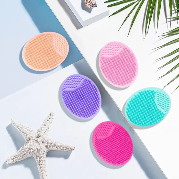 Brosse nettoyante et masseur pour le visage en Silicone souple
