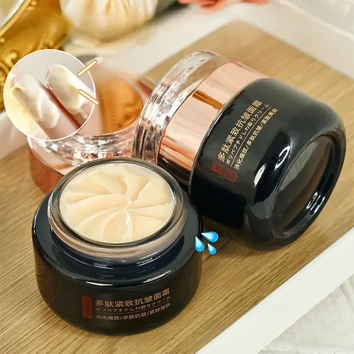 Crème raffermissante aux peptides Atténue les ridules Éclaircit le teint Hydrate Améliore la peau terne