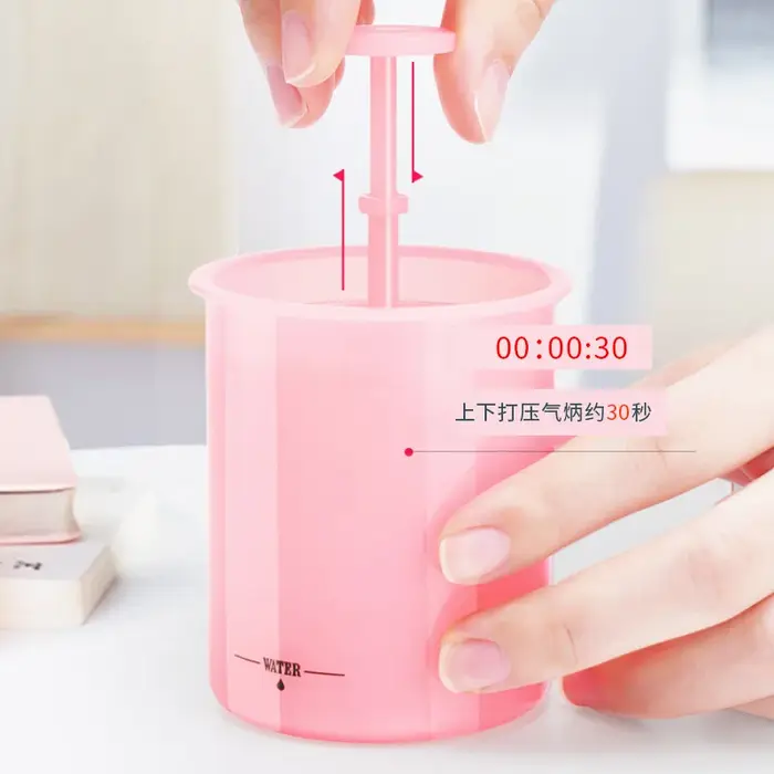 Outil de nettoyage moussant réutilisable
