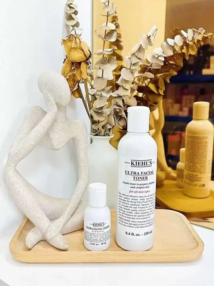 Tonique hydratant pour le visage Kiehl's Ultra Facial Hydrating Essence 250ml 40ml