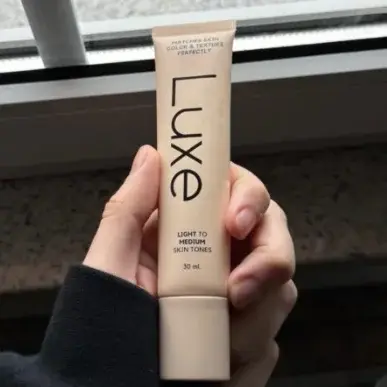 Fond de teint liquide changeant de couleur Luxe 12 heures longue tenue