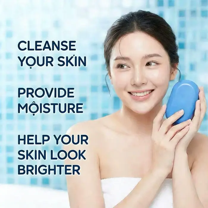 Savon bleu éclaircissant et lissant pour le visage et le corps