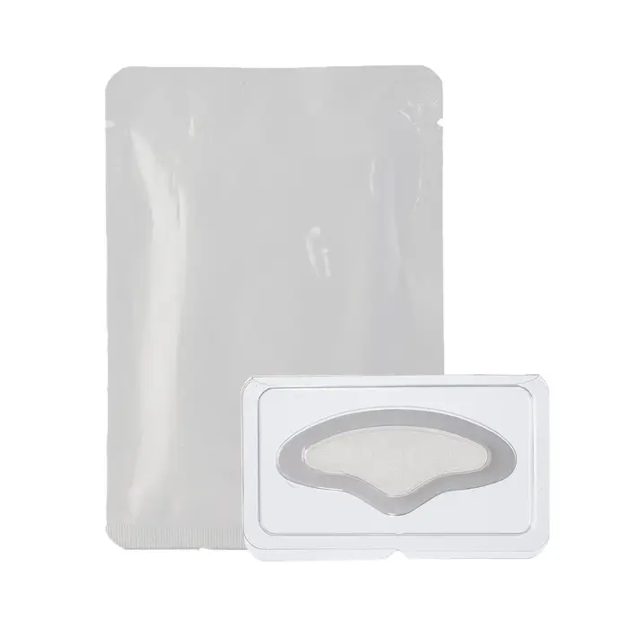 Masque à micro-aiguilles à l'acide hyaluronique