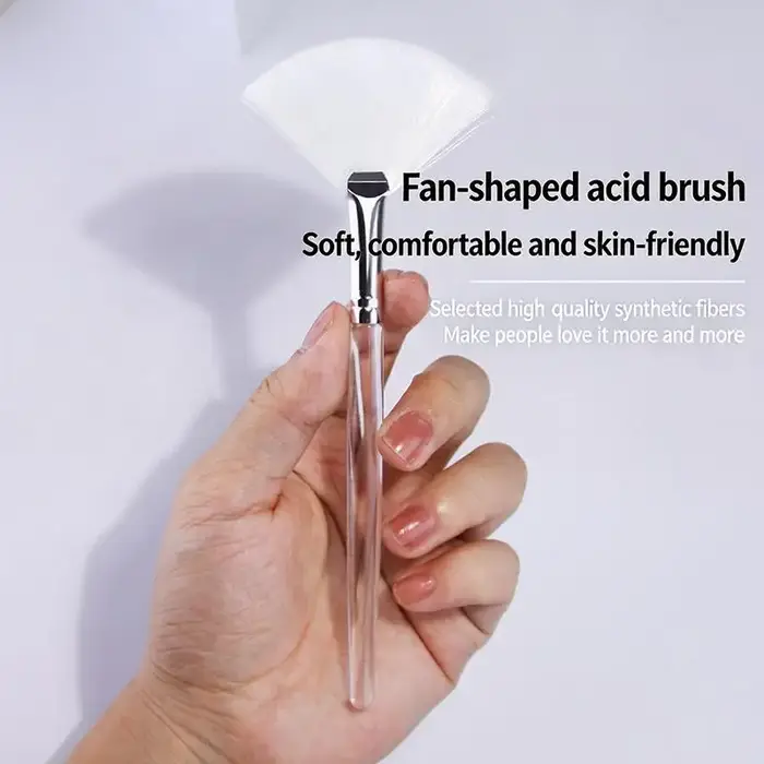 Pinceau pour masque facial en forme d'éventail – Applicateur à poils doux pour masques à l'argile