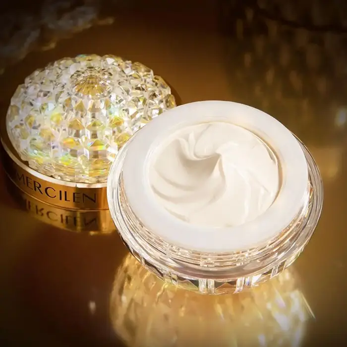 Crème faciale luxueuse au Cordyceps